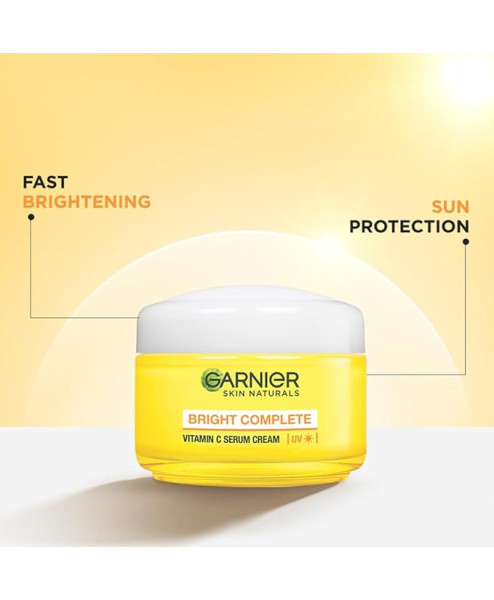 Garnier Skin Naturals Bright Complete Vitamin C Serum Cream with SPF40, Day Cream With SPF40 for Sun Protection and Skin Brightening - Suitable For all Skin Types, 45g